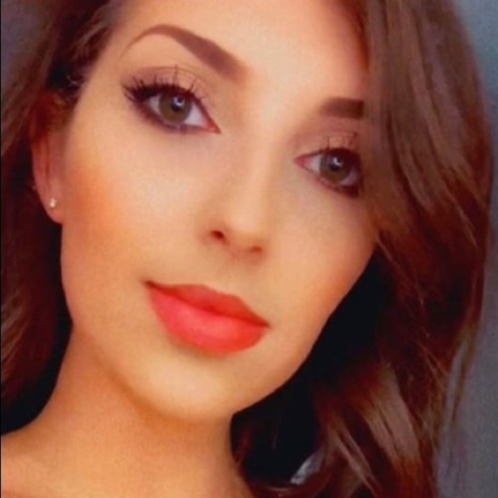 Meet your Posher, Erica